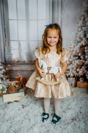 Bílo-zlatá vánoční scéna