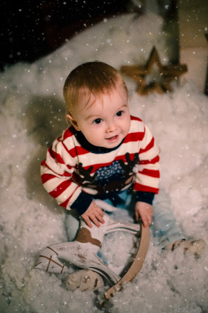 Červeno-hnědá scéna